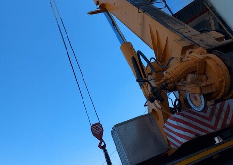 Închiriere Automacara 10-18 Tone - Capacitate Ridicare 20m Braț + 6m