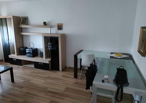 se inchiriaza apartament doua camere